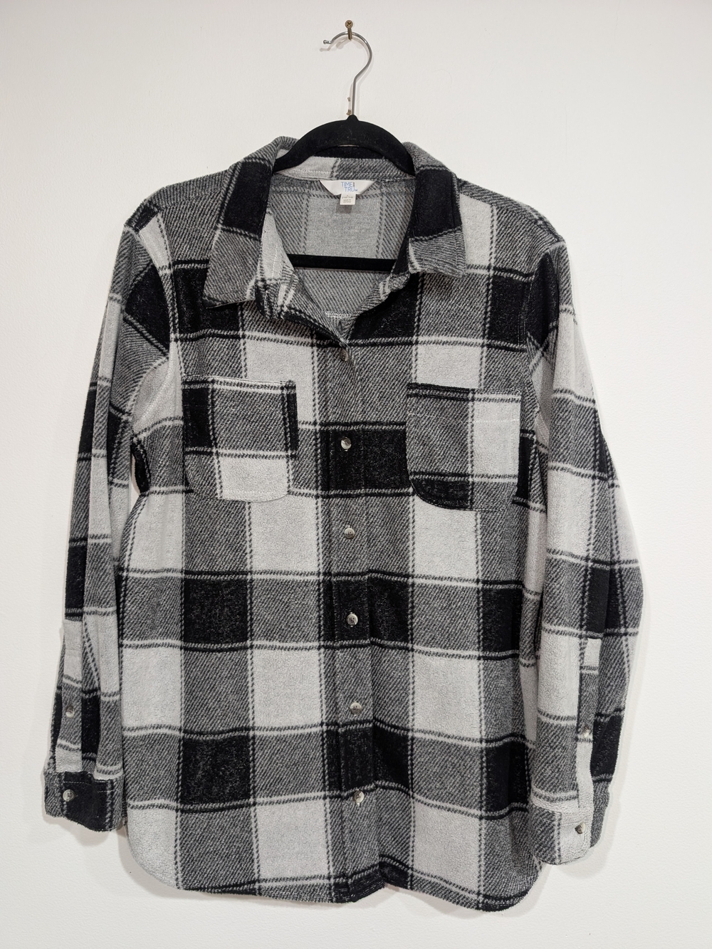 Time and Tru Black & White Fleece Plaid Button Down Shirt Jacket Women's LG